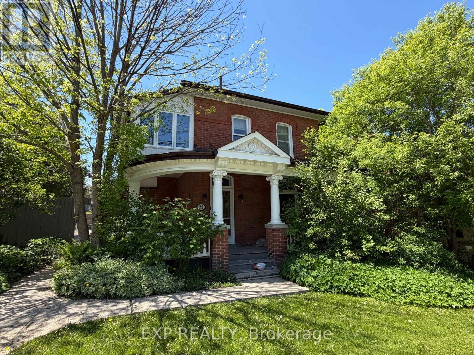 Property Photo:  22 First Street Upper  ON L9W 2C7 