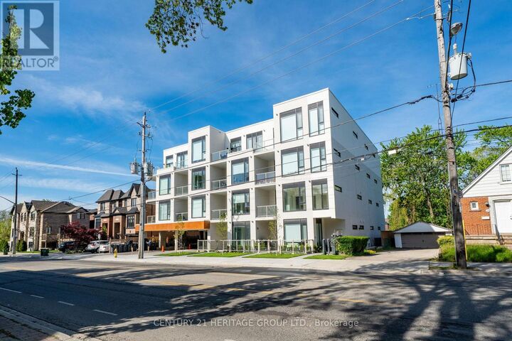 Property Photo: 722 Marlee Avenue 102 ON M6B 3J7
