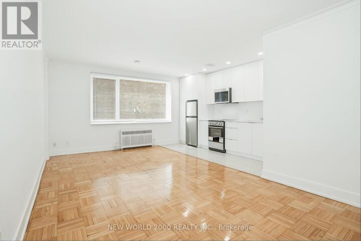 Property Photo:  49 Glen Elm Avenue 117  ON M4T 1V2 
