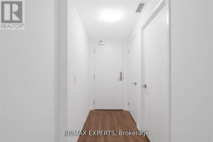 Property Photo:  408 Browns Line 512  ON M8W 0C3 