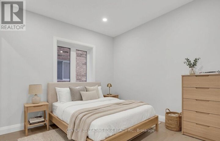 Property Photo:  346 Lauder Avenue Main Fl  ON M6E 3H8 