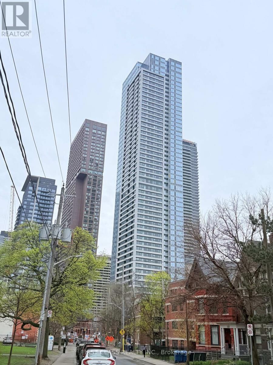 Property Photo:  609 Sherbourne Street 911  ON M4X 0A4 