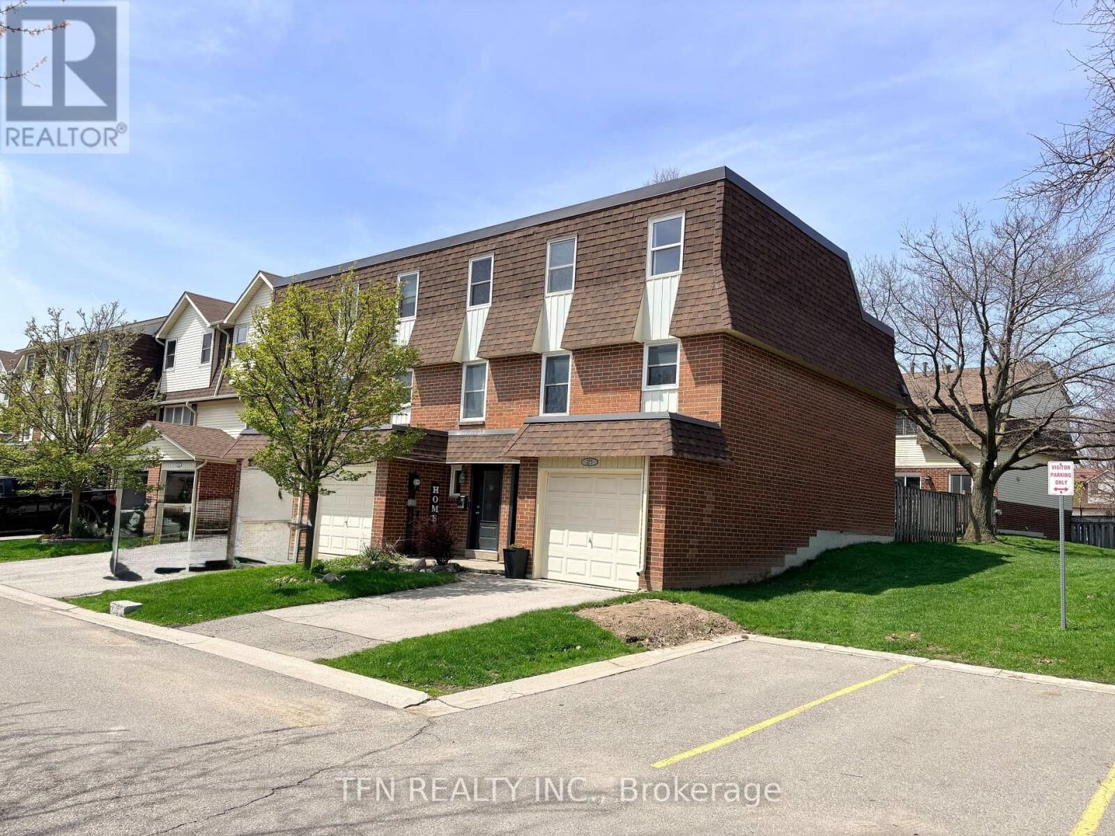 Property Photo:  30 Heslop Road 21  ON L9T 1B3 