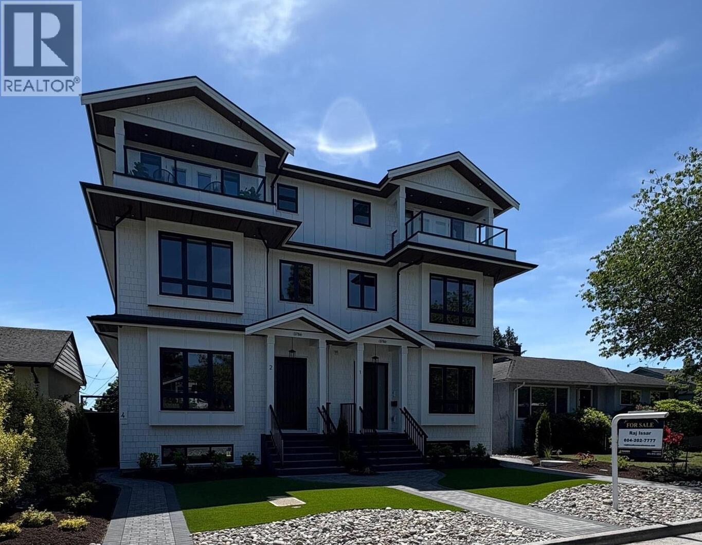 Property Photo: 3786 Peter Street 3 BC V5J 1N4