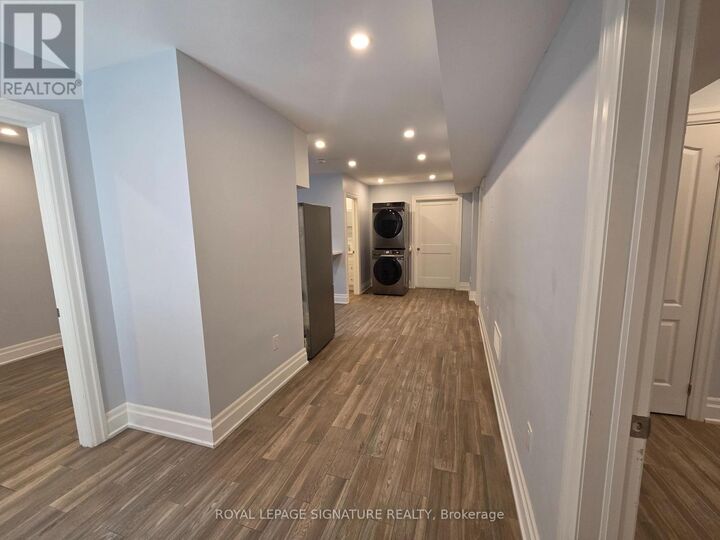 Property Photo:  33 Ingleside Drive Lower  ON M3K 1V2 