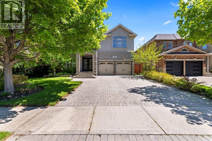 Property Photo:  2480 Upper Valley Crescent  ON L6H 7P2 