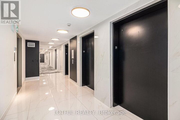 Property Photo:  180 George Street 2007  ON K1N 0G8 