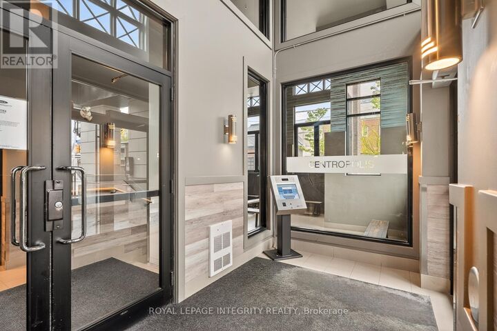 Property Photo: 429 Kent Street 506 ON K2P 1B5