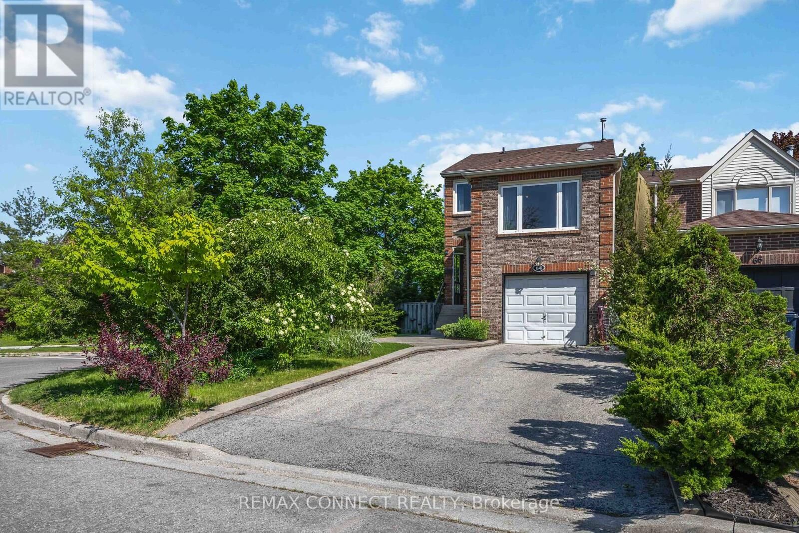 Property Photo:  64 Coalport Drive  ON M1N 4B7 