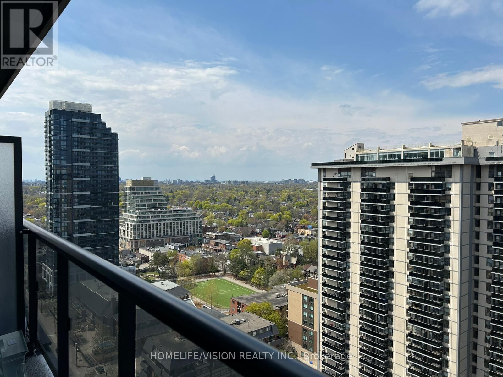 Property Photo:  101 Erskine Avenue 2201  ON M4P 0C5 