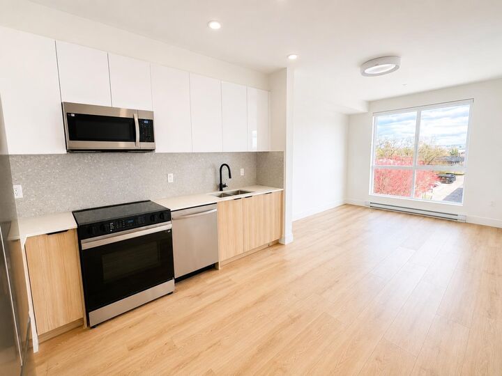 Property Photo:  20769 Fraser Highway  BC V3A 0S4 