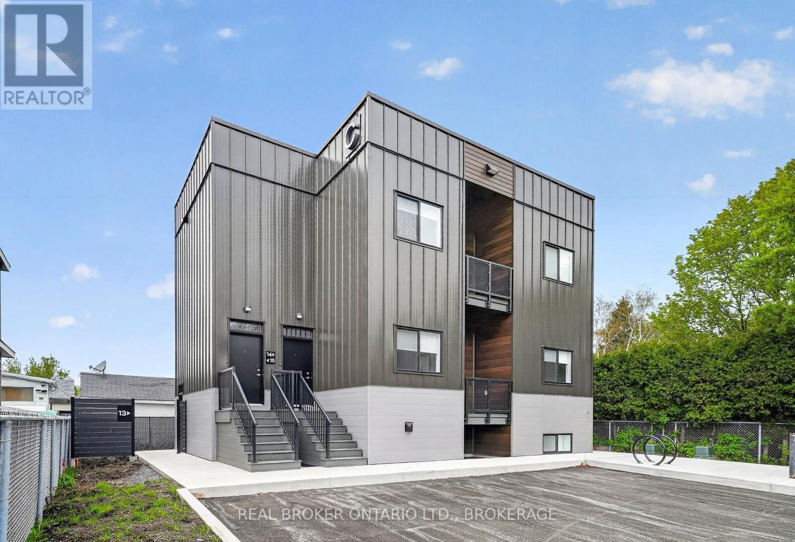 Property Photo:  600 Second Street East Unit #15C  ON K6H 4H3 