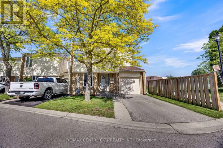 Property Photo:  700 Osgood Drive 18  ON N6E 2H1 