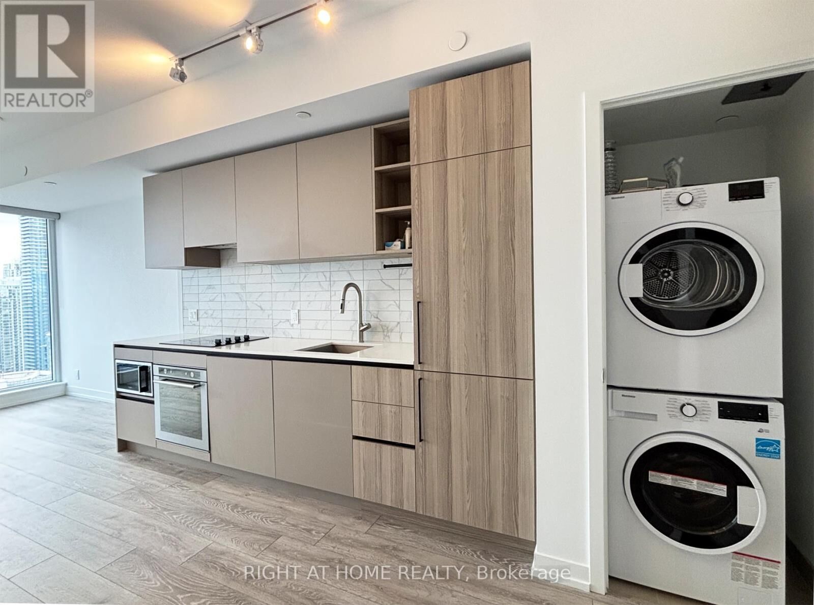 Property Photo:  55 Mercer Street 3701  ON M5V 0W4 