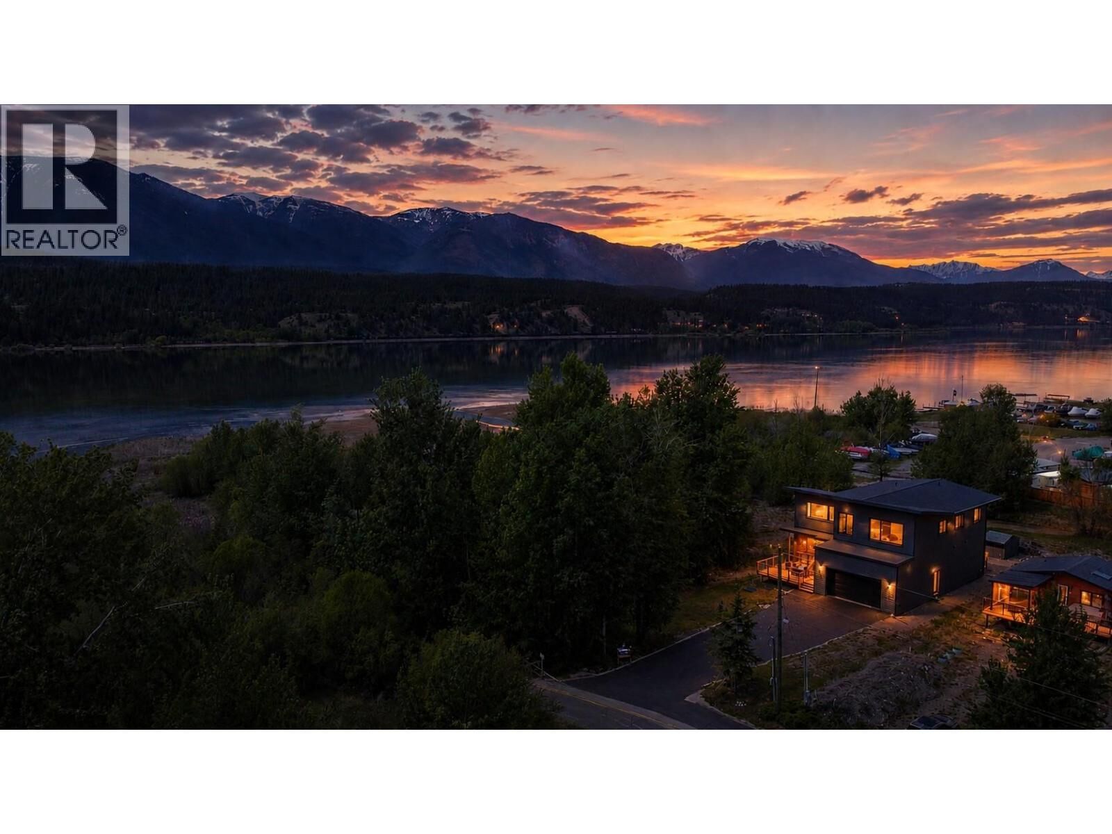 Property Photo: 4615 Rowan Street BC V0B 2L2