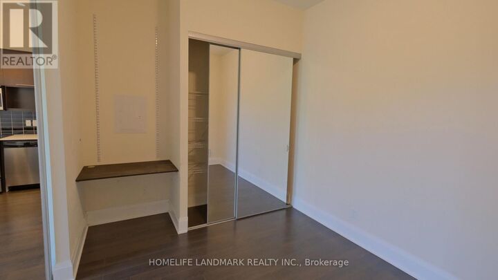 Property Photo: 100 Harrison Garden Boulevard L19 ON M2N 0C2
