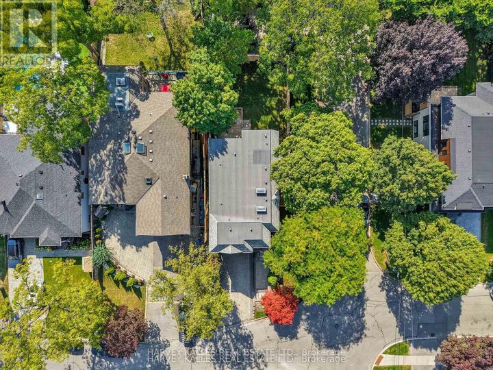 Property Photo: 131 Bannockburn Avenue ON M5M 2N2
