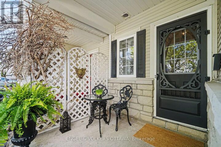 Property Photo: 114 Rustwood Private ON K2J 5L5