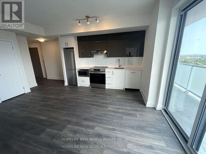 Property Photo:  188 Fairview Mall Drive 1915  ON M2J 0H7 