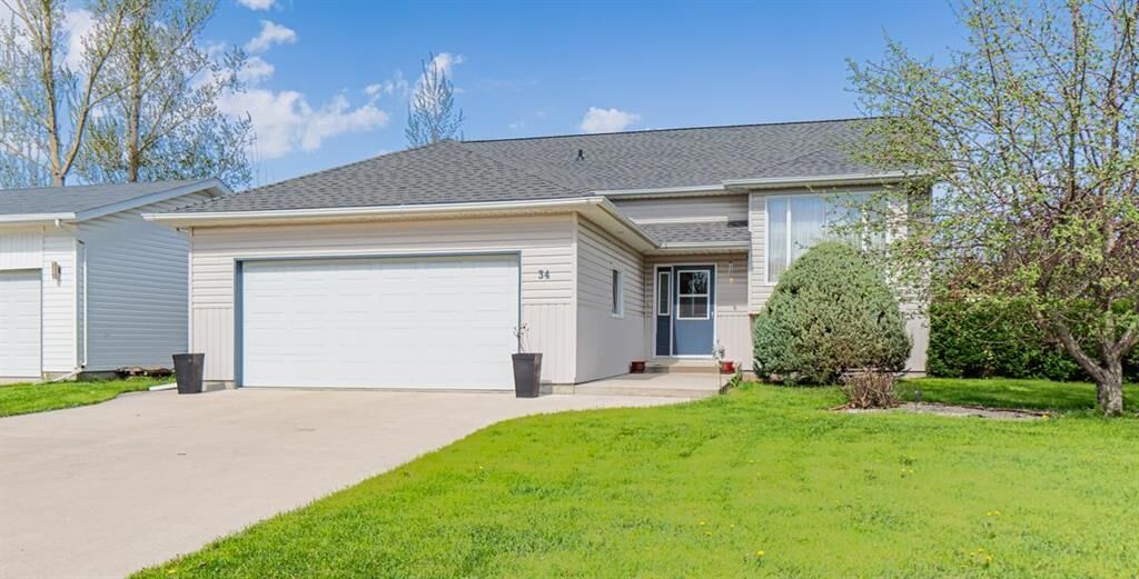 Property Photo: 34 Prout Drive MB R1N 3N4