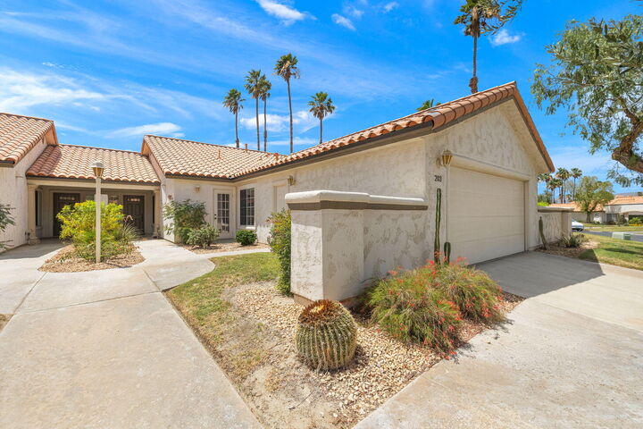 Property Photo: 203 Desert Falls Drive E CA 92211