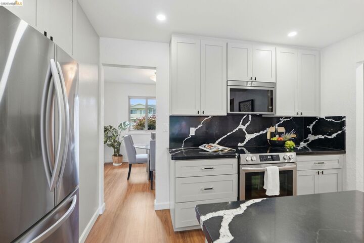 Property Photo:  2662 Tamalpais Dr  CA 94564 