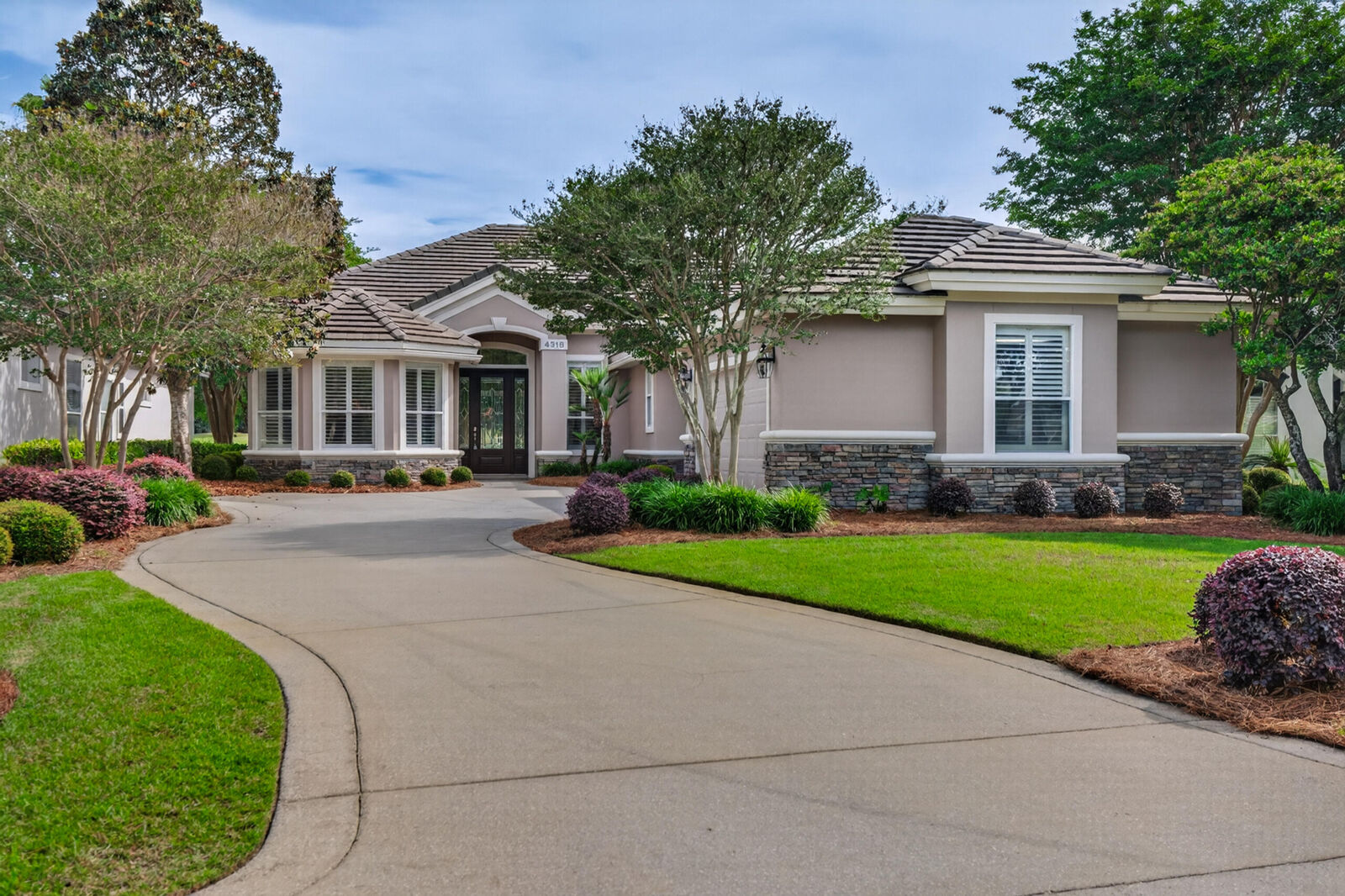 Property Photo:  4318 Carriage Lane  FL 32541 
