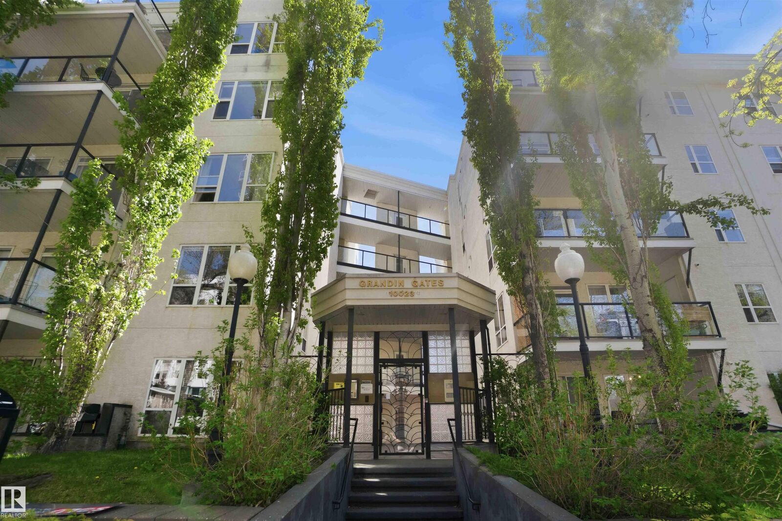 Property Photo: 10023 110 Street NW 333 AB T5K 1J5