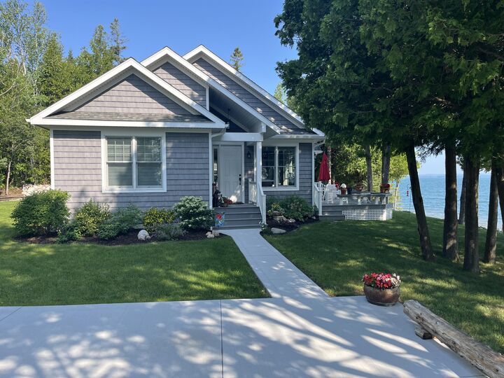 Property Photo: 1720 Sims St MI 49725