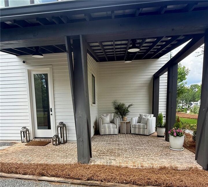 Property Photo: 12520 Celestine Way GA 30075