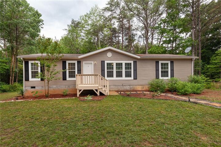Property Photo: 10849 Fairmount Highway GA 30139