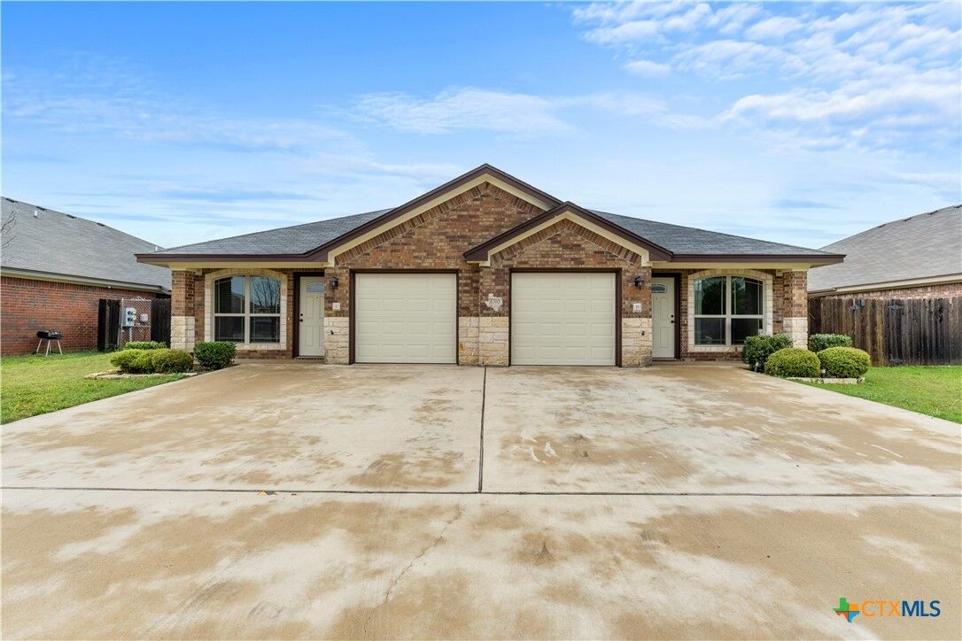 Property Photo:  4310 Hunters Place Drive  TX 76549 