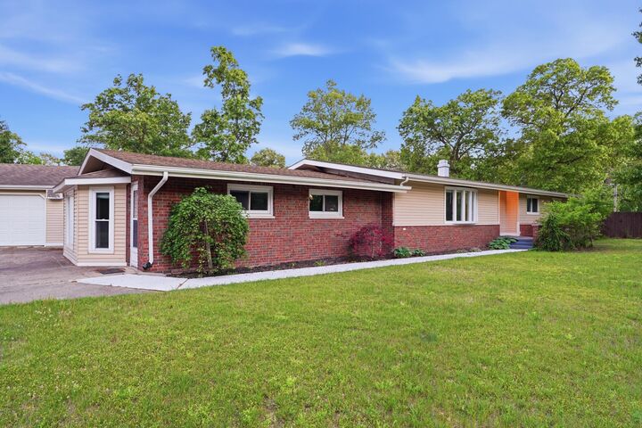 Property Photo:  5995 W 500  IN 46366 