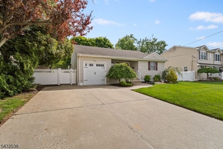 Property Photo:  31 Middle Hill Rd  NJ 07067 