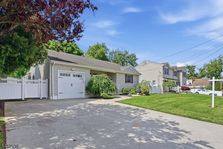 Property Photo:  31 Middle Hill Rd  NJ 07067 