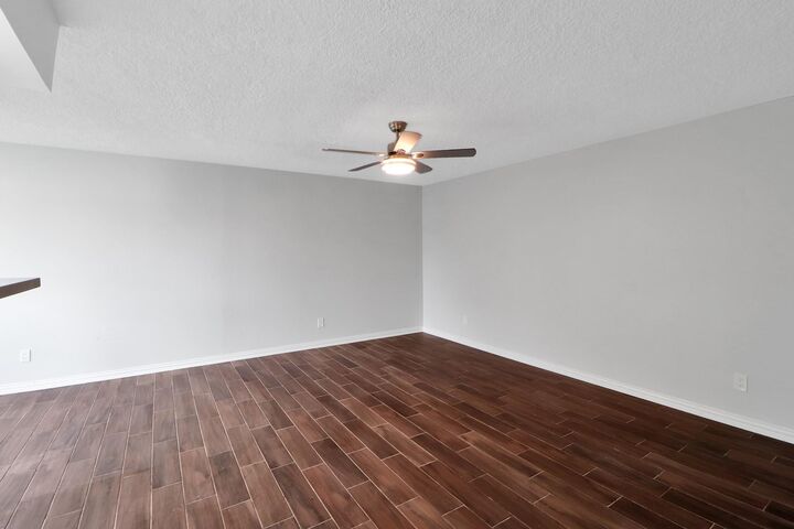 Property Photo:  7047 Bissonnet Street 117  TX 77074 