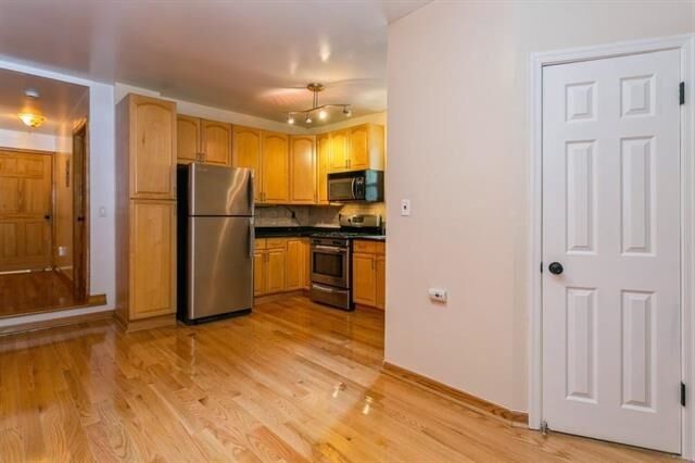 Property Photo:  320 6th St 1  NJ 07087 