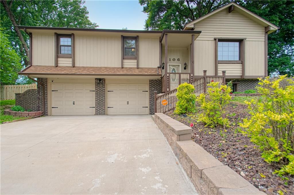Property Photo:  106 Ethel Lane  KS 66043 