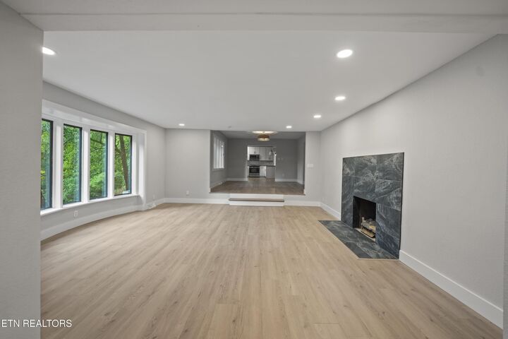 Property Photo: 6020 Weems Rd TN 37918