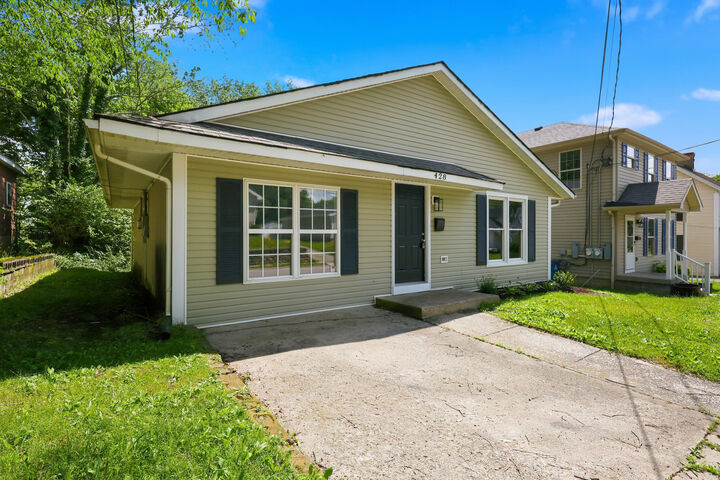 Property Photo:  428 Russell Street  KY 40422 