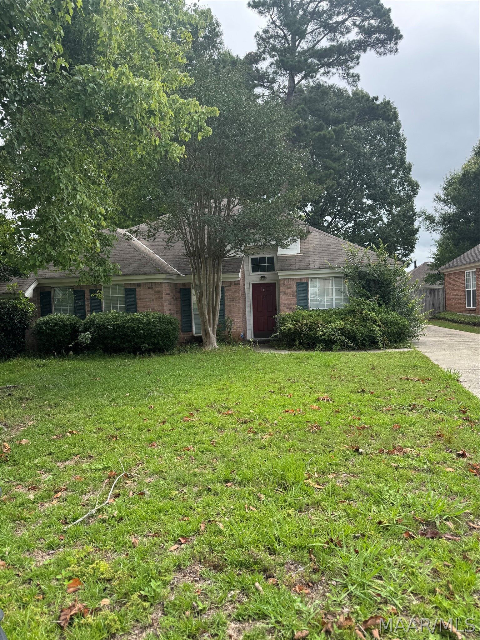 Property Photo: 855 Autumn Ridge Road AL 36117