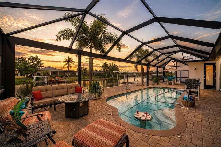 Property Photo: 15704 Lakeland Circle FL 33981