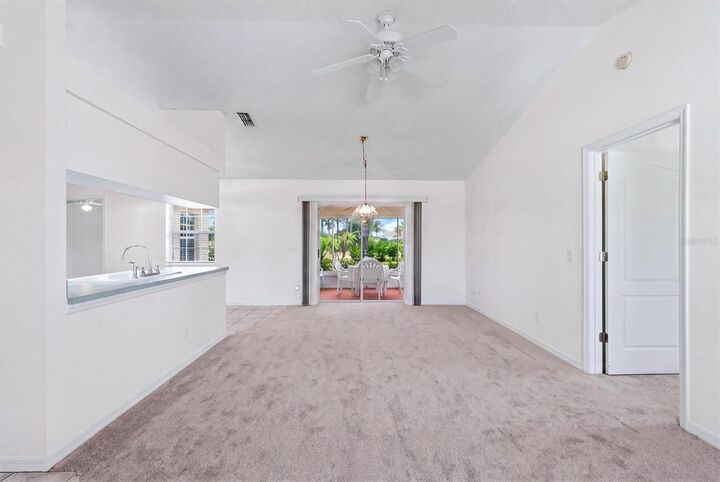 Property Photo:  1720 Country Meadows Drive  FL 34235 