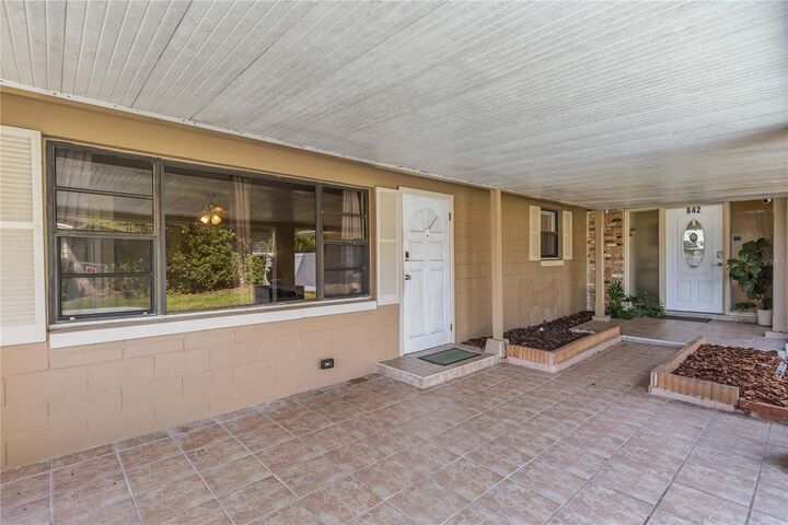 Property Photo: 842 Nana Avenue FL 32809
