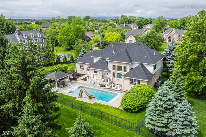 Property Photo:  10608 Geist Ridge Court  IN 46040 