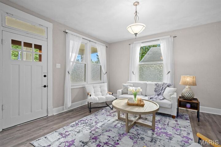 Property Photo:  418 E Adams Street  IL 62269 