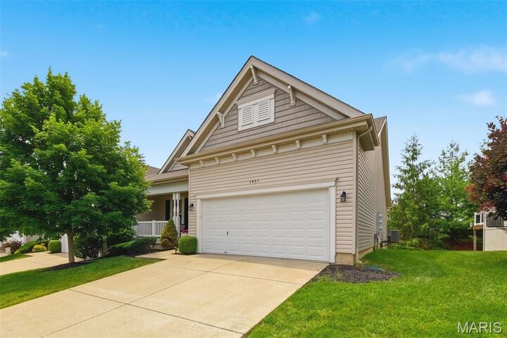 Property Photo:  1431 Colonial Drive  MO 63304 