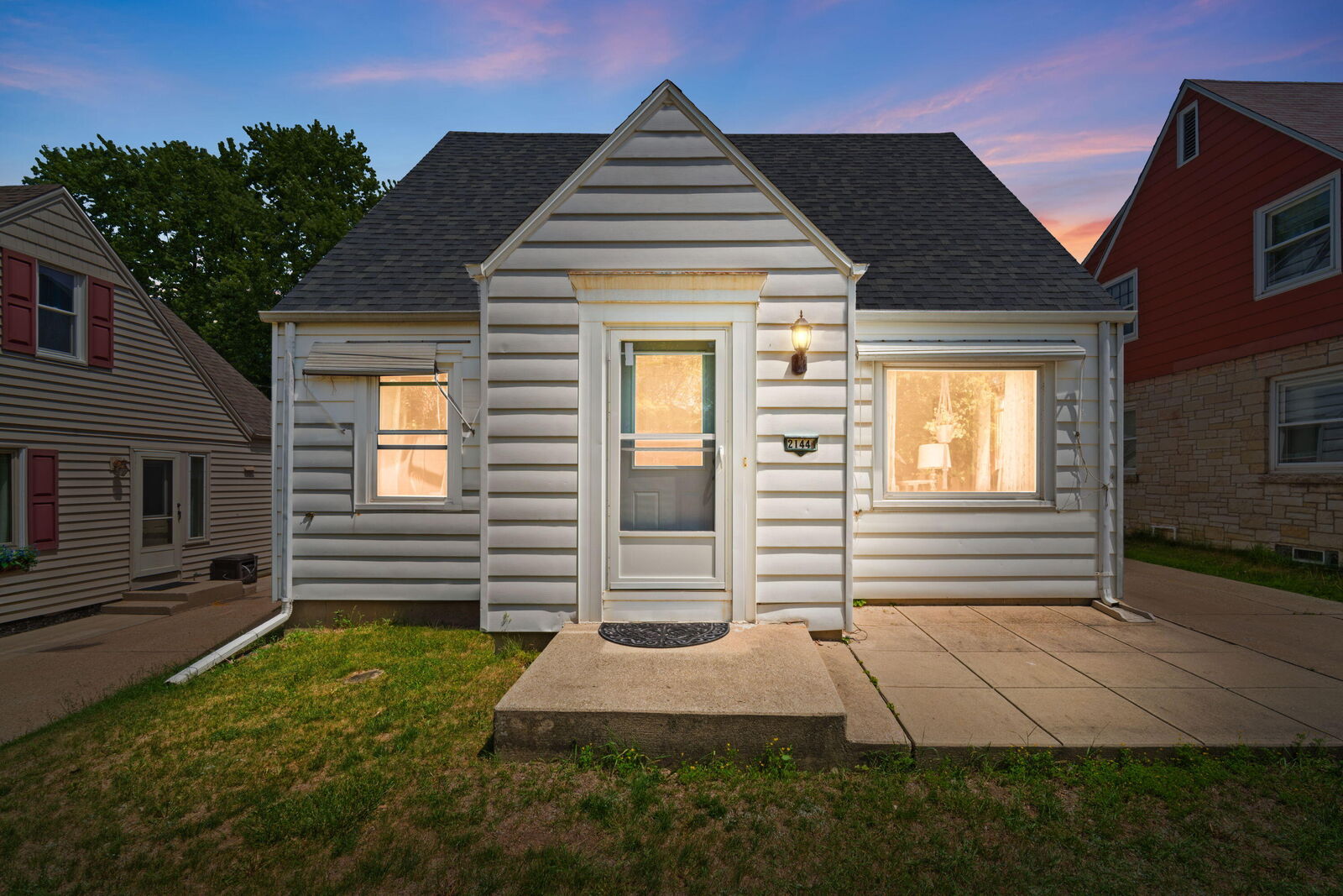 Property Photo:  2144 S 98th St  WI 53227 