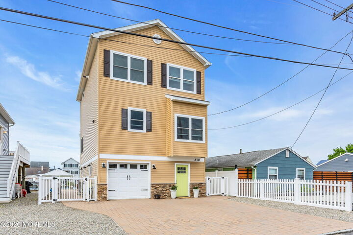 Property Photo:  210 Longview Drive  NJ 08721 