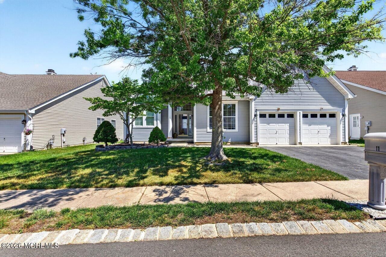 Property Photo: 11 Valley Stream Place NJ 08005